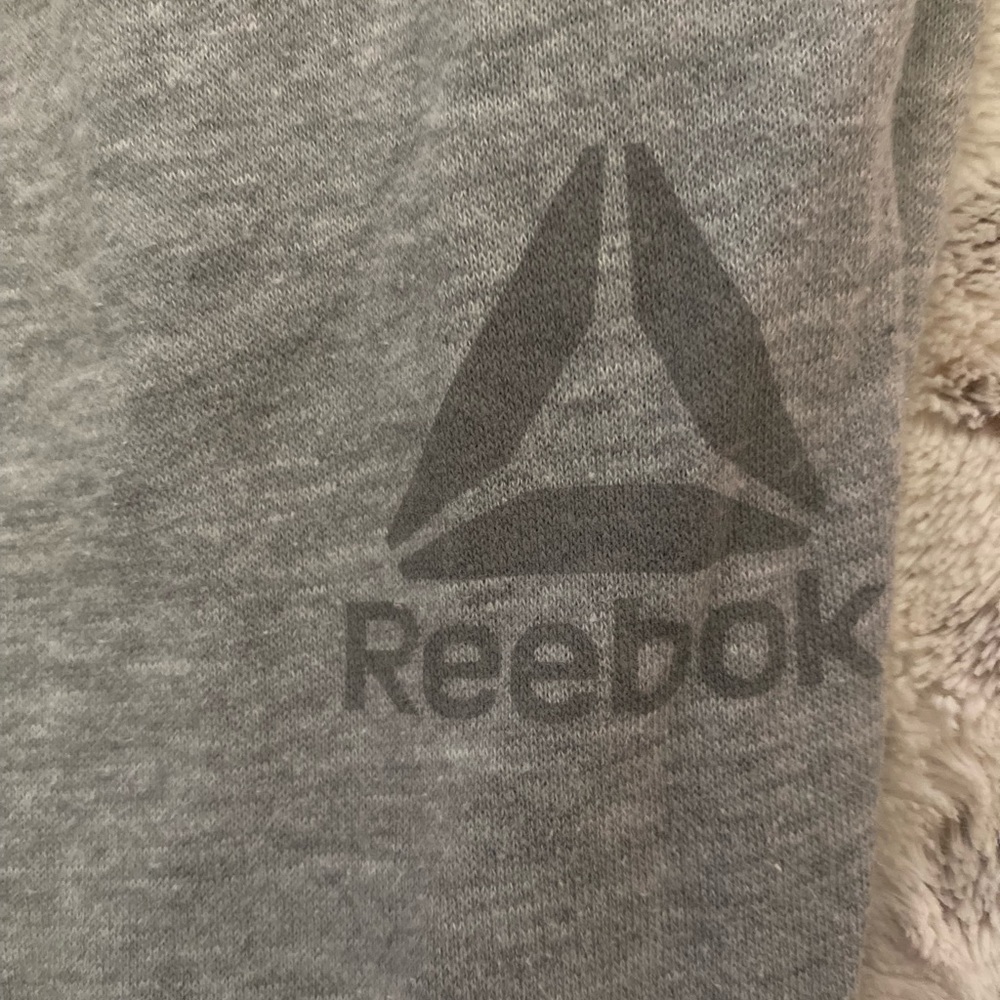 Grey Reebok sweatpants - Picture 4 of 4